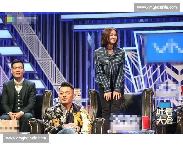 吐槽大会不!官方解说“真心话”环节,选手们紧张到手心冒汗!